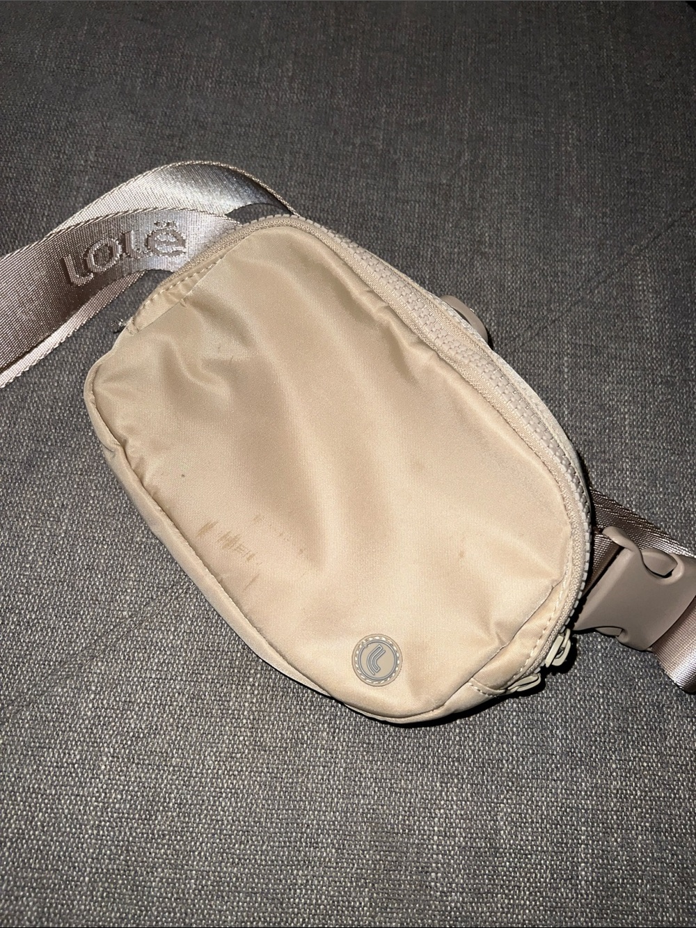 LOIE Beige Crossbody Sling Bag